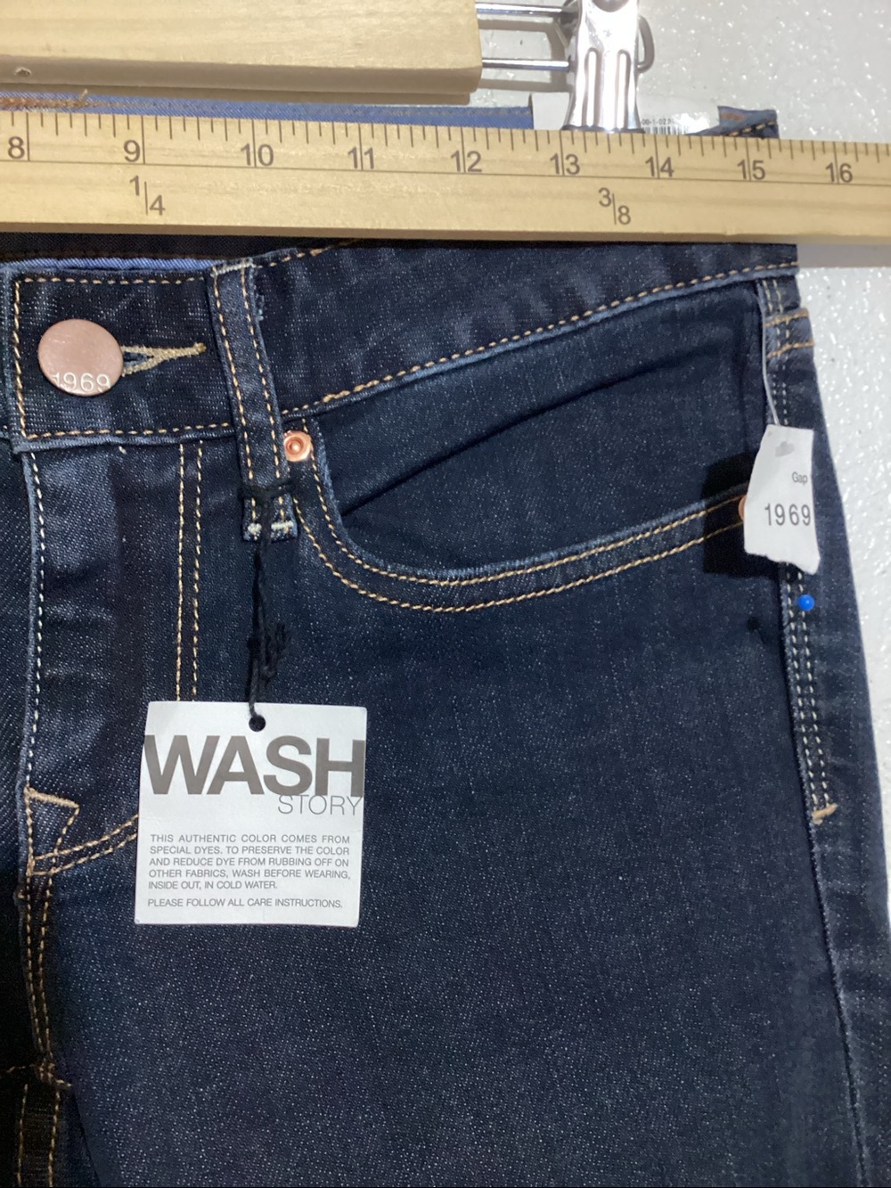 New GAP 1969 Women’s Low Rise Curvy Bootcut Jeans - Picture 9 of 16
